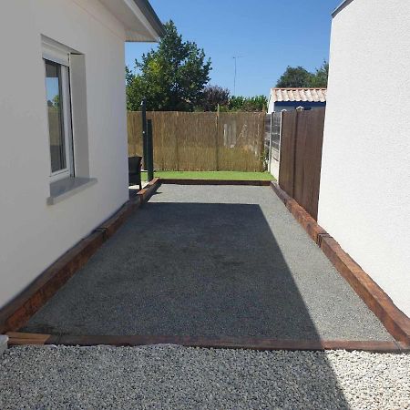 Beau Logement Avec Terrasse, Jacuzzi Et Terrain De Petanque Privatif A 5 Minutes De La Plage Audenge Bagian luar foto