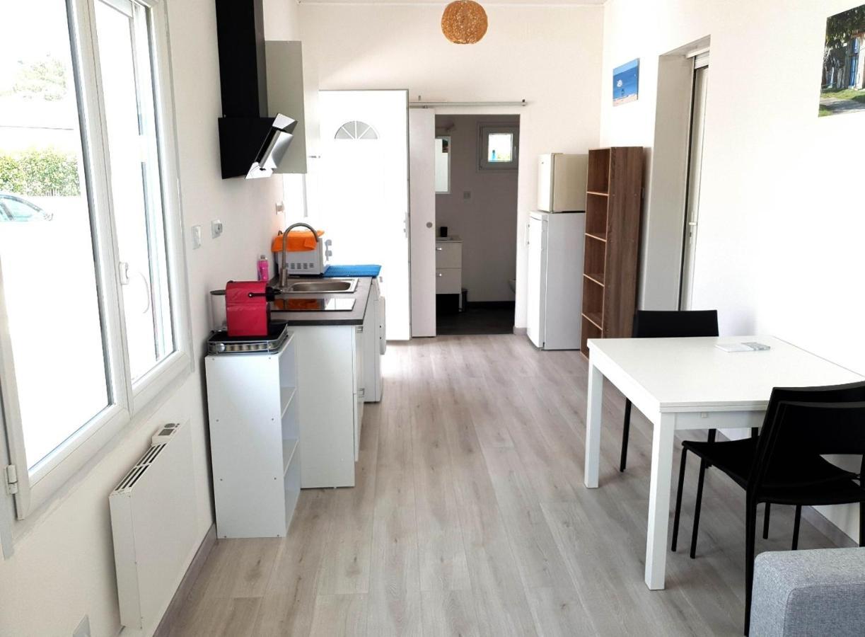 Beau Logement Avec Terrasse, Jacuzzi Et Terrain De Petanque Privatif A 5 Minutes De La Plage Audenge Bagian luar foto